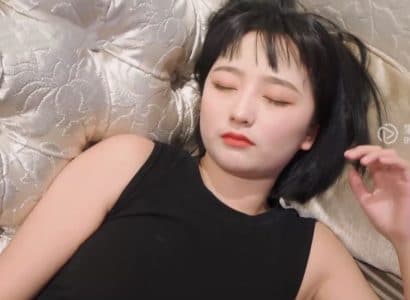 Poster of Bà chủ nhỏ dễ thương nhậu say địt nhau không bcs với cậu nhân viên