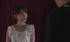 Poster of Chỉ cần chạm vào là có thể thôi miên nữ biên tập viên xinh đẹp