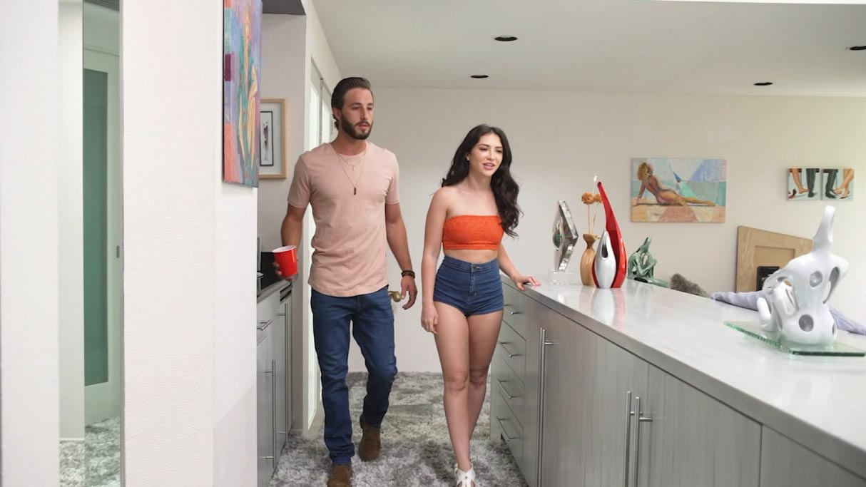 Poster of Cô bạn nhiều nước