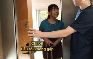 Poster of Cô vợ đi vắng thì chị cô vợ đến chơi rồi gạ cậu em rể tắm chung