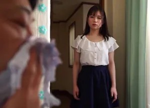 Poster of Con gái phát hiện bố dượng biến thái ngửi đồ lót của mình