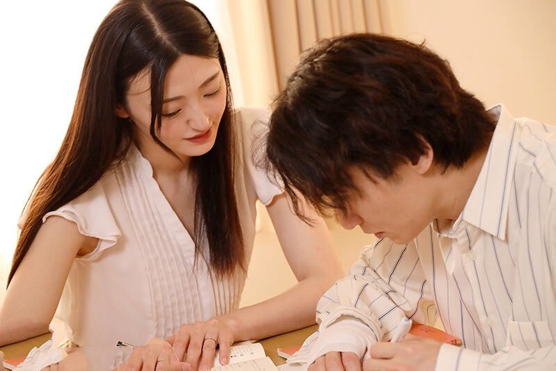 Poster of Đứa cháu trai số hưởng và cô vợ dâm của chú họ