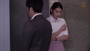 Poster of Em thư ký đáng thương bị quản lý bắt vào nhà nghỉ phục vụ đối tác