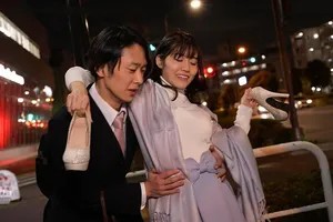 Poster of Gặp lại tình cũ ở buổi họp lớp, cô ấy vẫn xinh đẹp như ngày nào